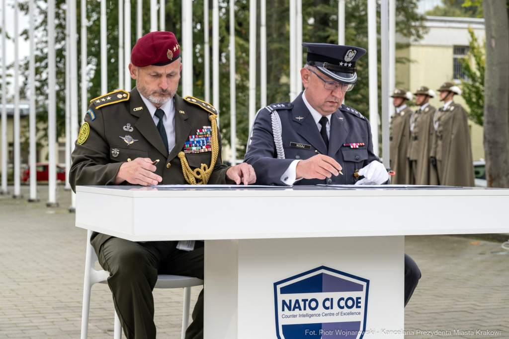 Mazur, Centrum Eksperckie Kontrwywiadu, przekazanie, NATO, kontrwywiad, zdjęcia  Autor: P. Wojnarowski