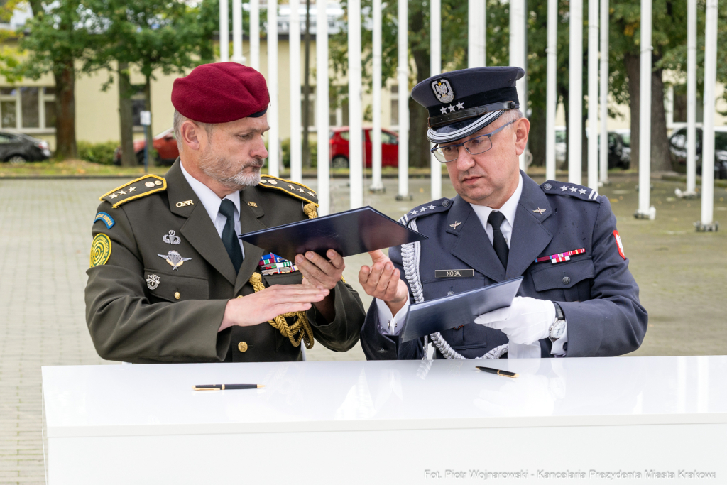 Mazur, Centrum Eksperckie Kontrwywiadu, przekazanie, NATO, kontrwywiad, zdjęcia  Autor: P. Wojnarowski