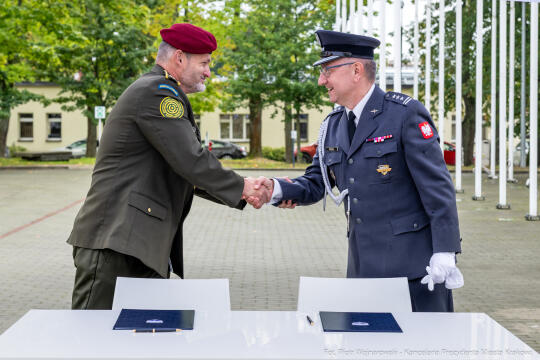 Mazur, Centrum Eksperckie Kontrwywiadu, przekazanie, NATO, kontrwywiad, zdjęcia