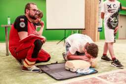 494705400_1218295106753879_6685369558964023648_n.jpg-Krakowscy uczniowie ratują życie