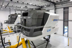 Ryanair inaugura un moderno centro de simulación y formación en Cracovia