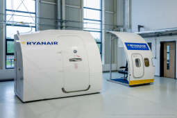Ryanair inaugura un moderno centro de simulación y formación en Cracovia
