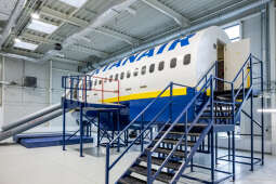 Ryanair inaugura un moderno centro de simulación y formación en Cracovia
