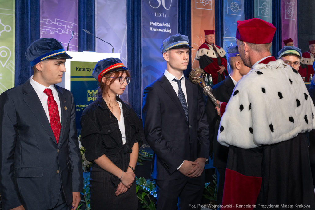 Politechnika Krakowska, 80 lat, Kracik, Daros, Muzeum Lotnictwa, nowy rok akademicki, jubileusz  Autor: P. Wojnarowski