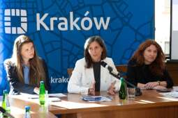 UyexyWiA.jpg-Wizyta ekspertów Rady Europy i ICC