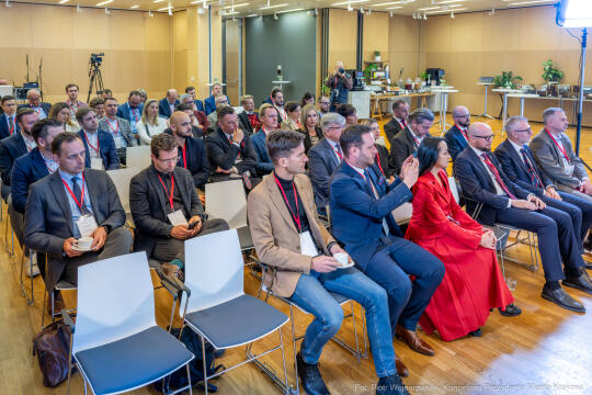 PW_589_011_fot. Piotr Wojnarowski.jpg-Samorządowe Forum Rozwoju, Mazur, spotkanie ICE, zdjęcia