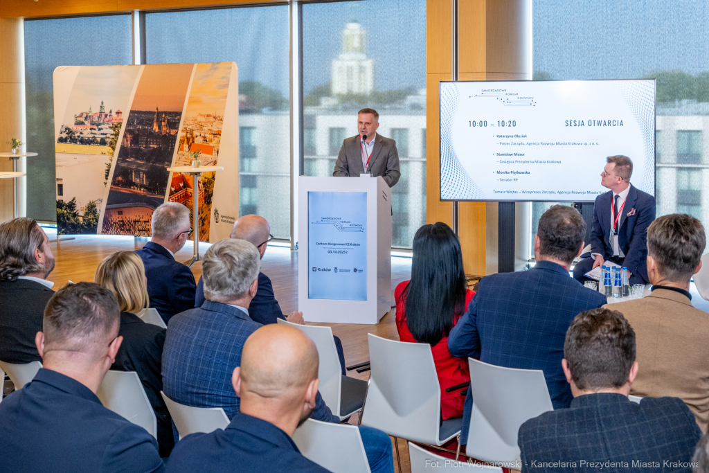 PW_589_014_fot. Piotr Wojnarowski.jpg-Samorządowe Forum Rozwoju, Mazur, spotkanie ICE, zdjęcia  Autor: P. Wojnarowski