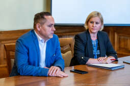 PW_591_003_fot. Piotr Wojnarowski.jpg-Spotkanie, Kosek, Niemcy, Hesja, politycy, CDU, zdjęcia