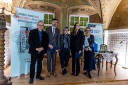 JG_251011_KRK_8L8A7847.jpg