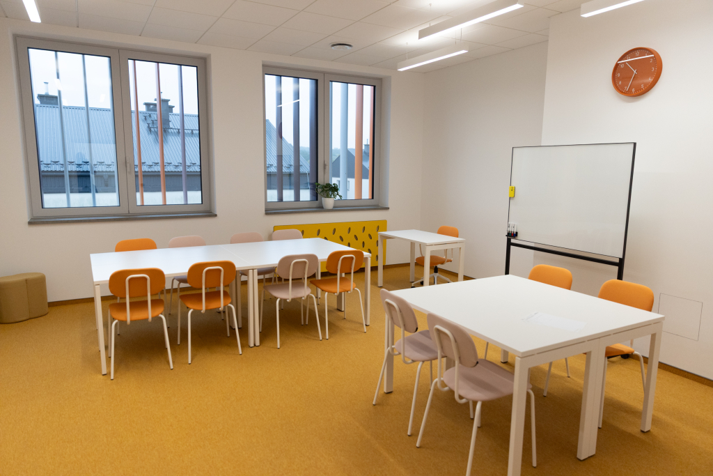 BS017.jpg-Miszalski, Centrum Kultury Podgórza, Ośrodek Ruczaj, otwarcie  Autor: B. Świerzowski