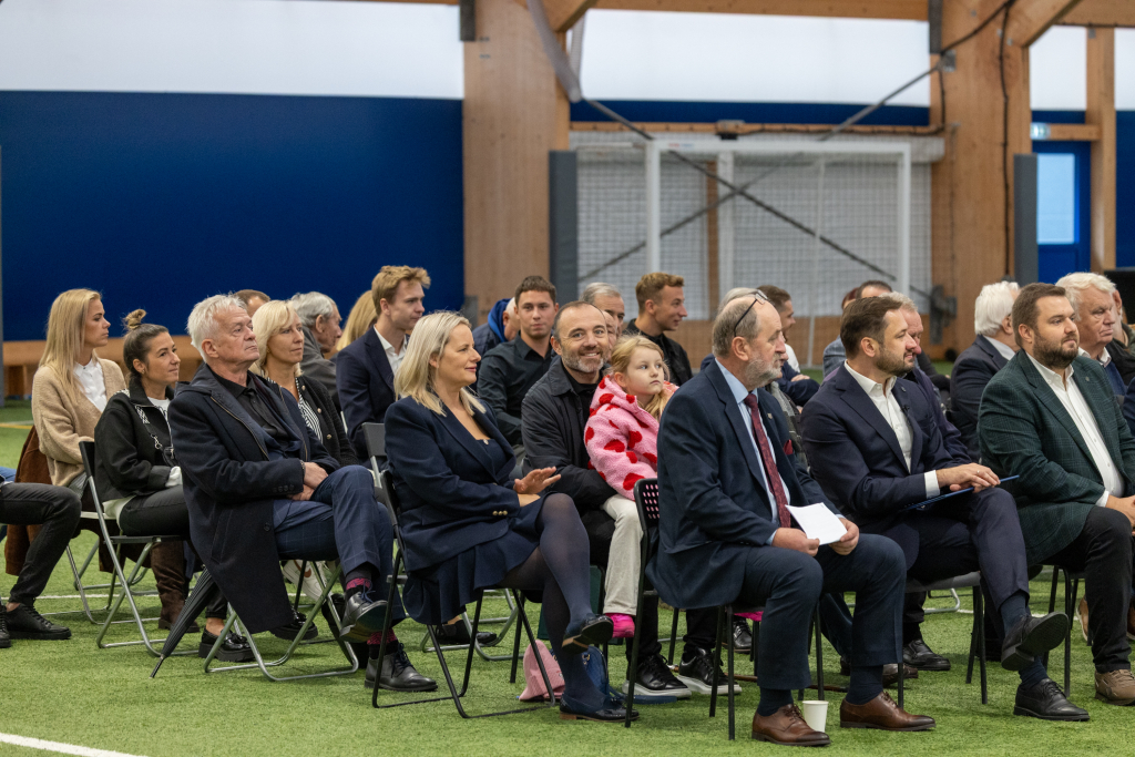 BSK_2317.jpg-Tramwaj, Klub, Miszalski, Sęk, Jubileusz, 80 lat, sport  Autor: B. Świerzowski