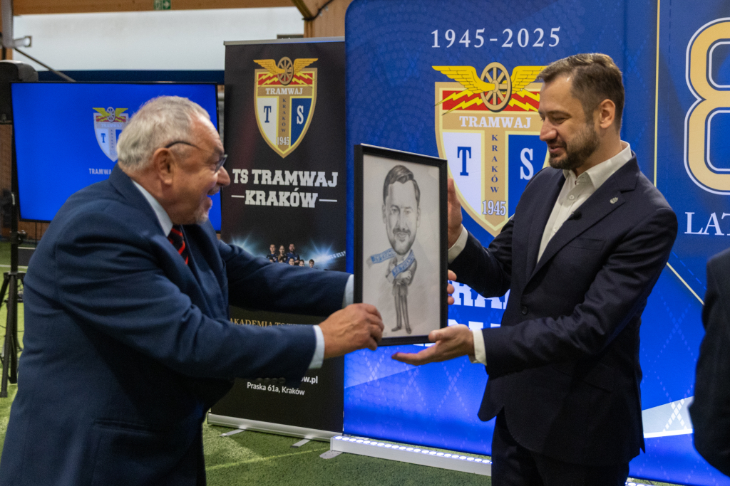 BSK_2616.jpg-Tramwaj, Klub, Miszalski, Sęk, Jubileusz, 80 lat, sport  Autor: B. Świerzowski