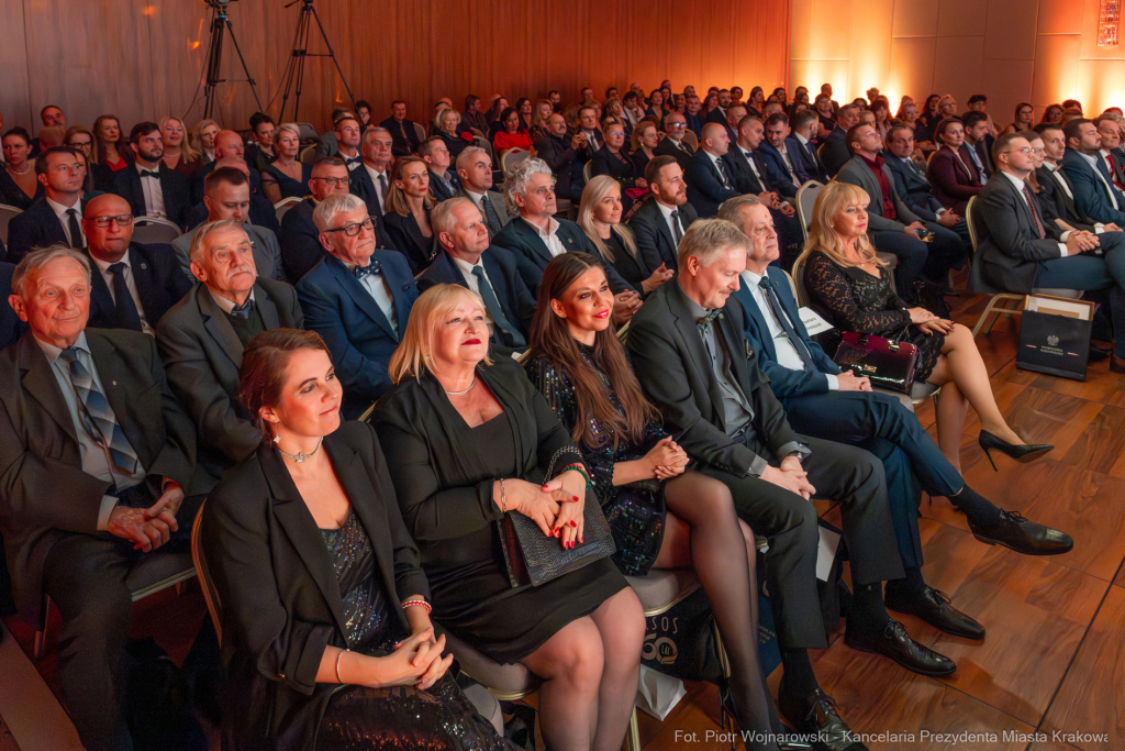 Krakowski Szkolny Ośrodek Sportowy, Sęk, Jubileusz, 60 lat, sport, KSOS  Autor: P. Wojnarowski