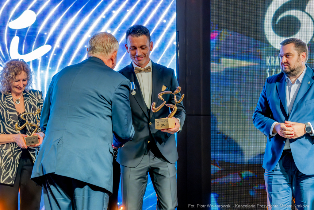 Krakowski Szkolny Ośrodek Sportowy, Sęk, Jubileusz, 60 lat, sport, KSOS  Autor: P. Wojnarowski