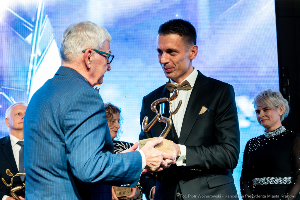 Krakowski Szkolny Ośrodek Sportowy, Sęk, Jubileusz, 60 lat, sport, KSOS  Autor: P. Wojnarowski