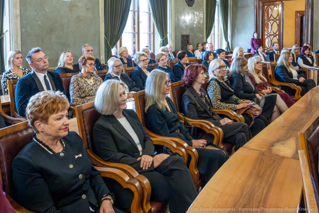 Klaman, nauczyciele, nagrody Prezydenta, dyrektorzy, kadra kierownicza  Autor: P. Wojnarowski