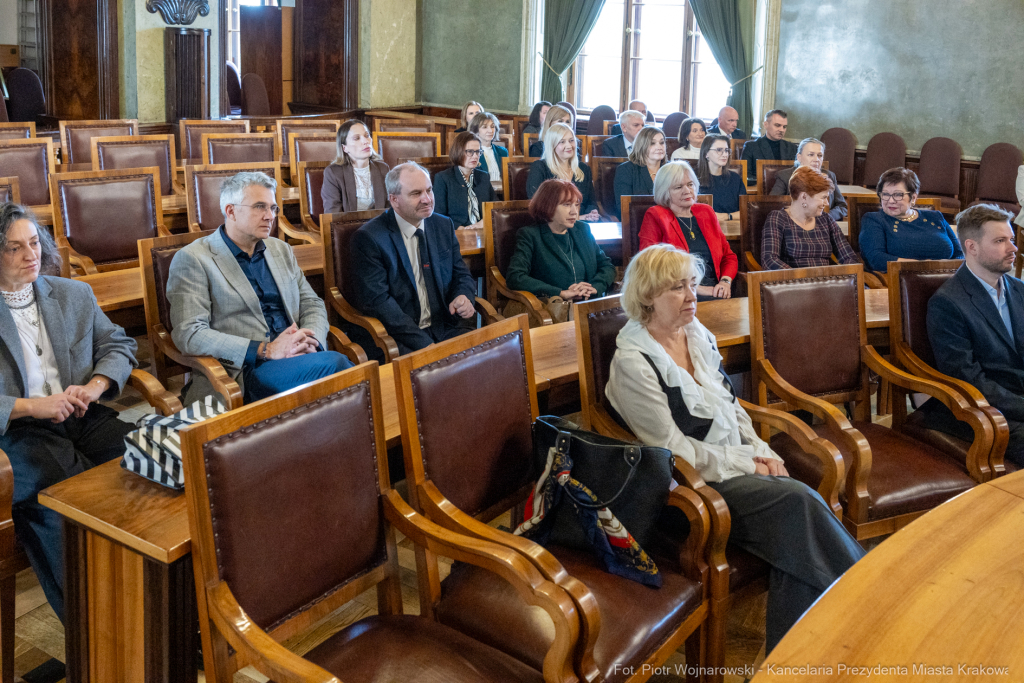 Klaman, nauczyciele, nagrody Prezydenta, dyrektorzy, kadra kierownicza  Autor: P. Wojnarowski