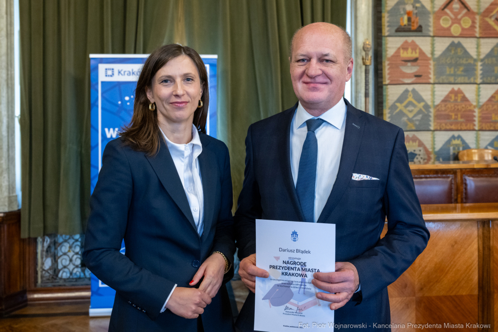 Klaman, nauczyciele, nagrody Prezydenta, dyrektorzy, kadra kierownicza  Autor: P. Wojnarowski