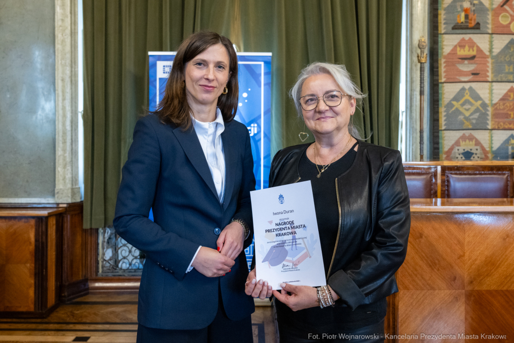 Klaman, nauczyciele, nagrody Prezydenta, dyrektorzy, kadra kierownicza  Autor: P. Wojnarowski