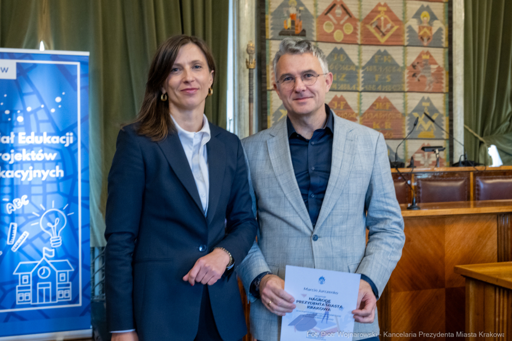 Klaman, nauczyciele, nagrody Prezydenta, dyrektorzy, kadra kierownicza  Autor: P. Wojnarowski