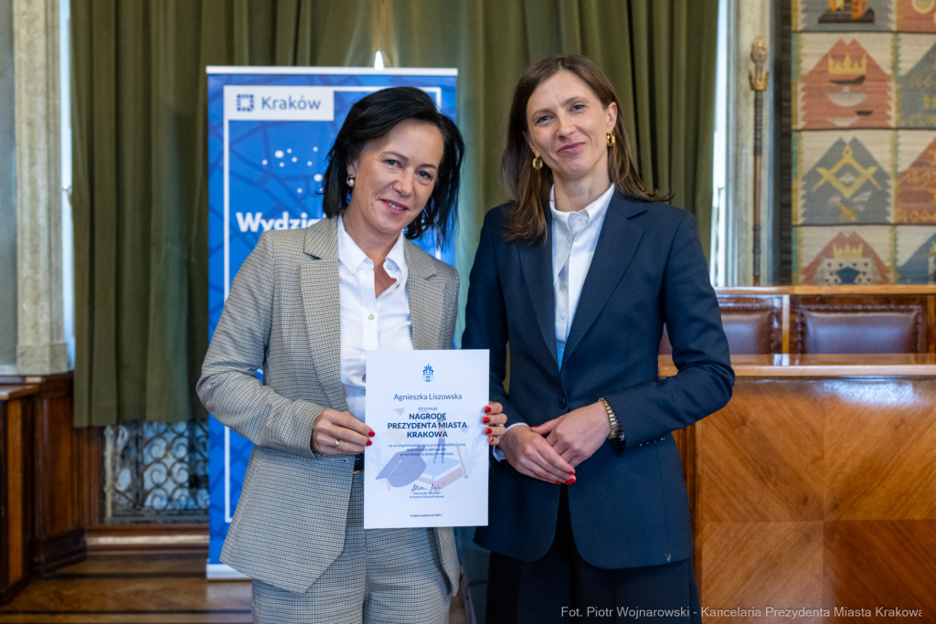 Klaman, nauczyciele, nagrody Prezydenta, dyrektorzy, kadra kierownicza  Autor: P. Wojnarowski