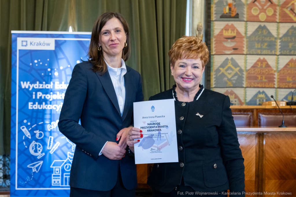 Klaman, nauczyciele, nagrody Prezydenta, dyrektorzy, kadra kierownicza  Autor: P. Wojnarowski