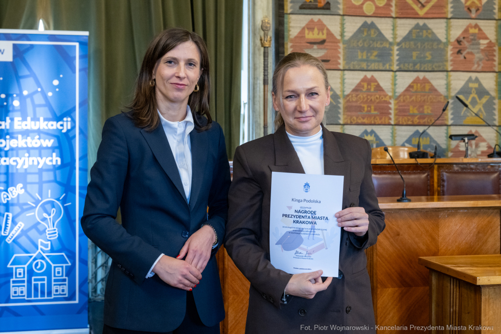 Klaman, nauczyciele, nagrody Prezydenta, dyrektorzy, kadra kierownicza  Autor: P. Wojnarowski