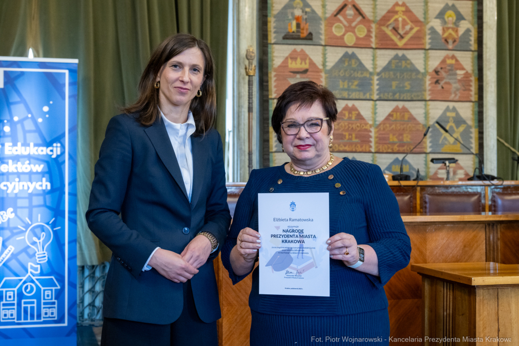 Klaman, nauczyciele, nagrody Prezydenta, dyrektorzy, kadra kierownicza  Autor: P. Wojnarowski