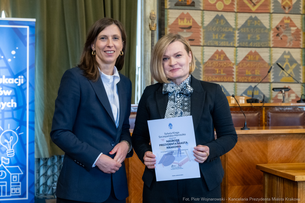 Klaman, nauczyciele, nagrody Prezydenta, dyrektorzy, kadra kierownicza  Autor: P. Wojnarowski