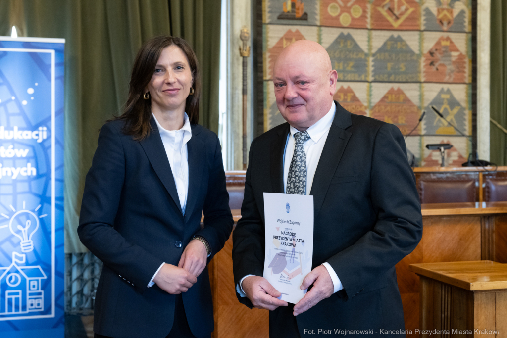 Klaman, nauczyciele, nagrody Prezydenta, dyrektorzy, kadra kierownicza  Autor: P. Wojnarowski