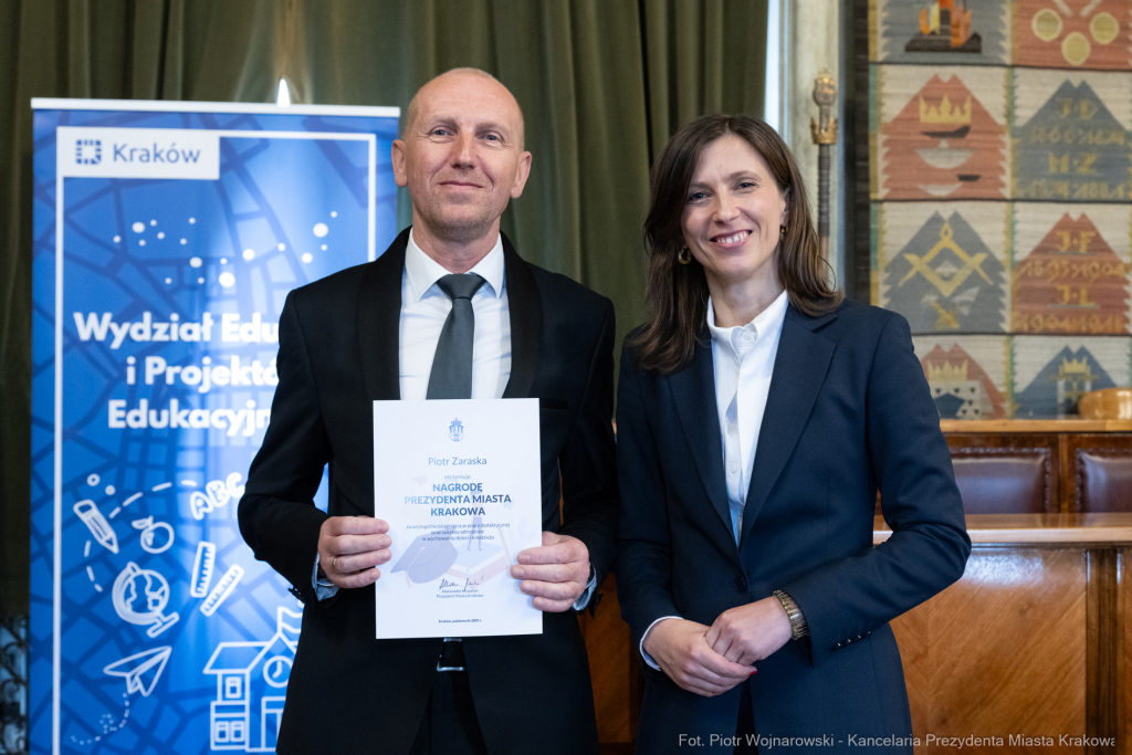 Klaman, nauczyciele, nagrody Prezydenta, dyrektorzy, kadra kierownicza  Autor: P. Wojnarowski