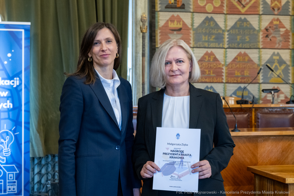 Klaman, nauczyciele, nagrody Prezydenta, dyrektorzy, kadra kierownicza  Autor: P. Wojnarowski