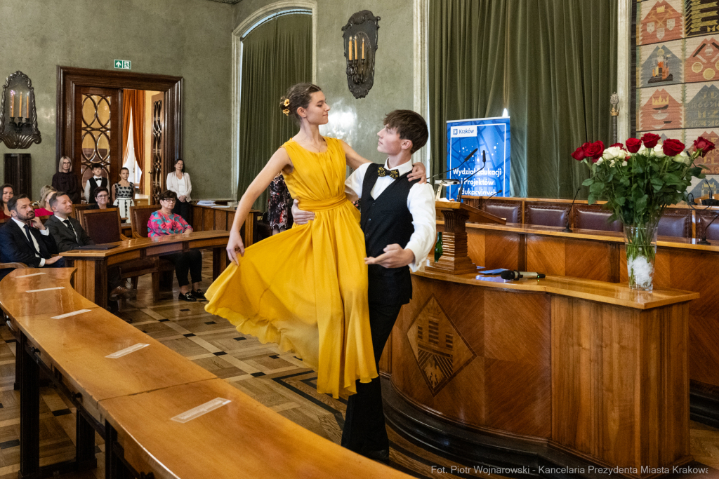 Miszalski, nauczyciele, nagroda Prezydenta, wręczenie, zdjęcia  Autor: P. Wojnarowski