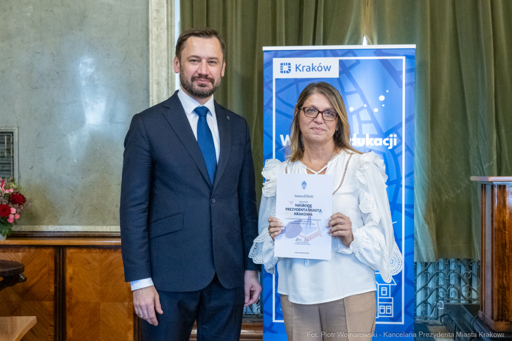 Miszalski, nauczyciele, nagroda Prezydenta, wręczenie, zdjęcia  Autor: P. Wojnarowski