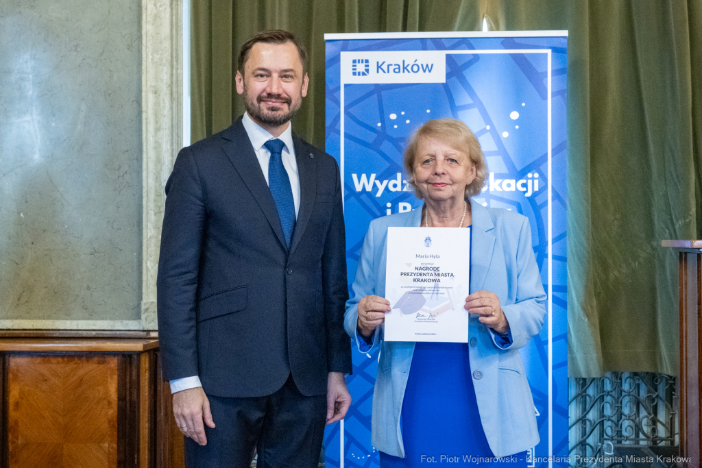 Miszalski, nauczyciele, nagroda Prezydenta, wręczenie, zdjęcia  Autor: P. Wojnarowski