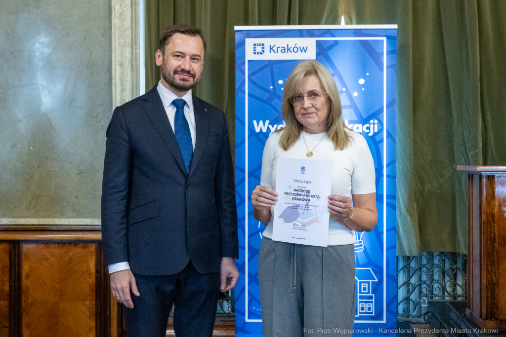 Miszalski, nauczyciele, nagroda Prezydenta, wręczenie, zdjęcia  Autor: P. Wojnarowski