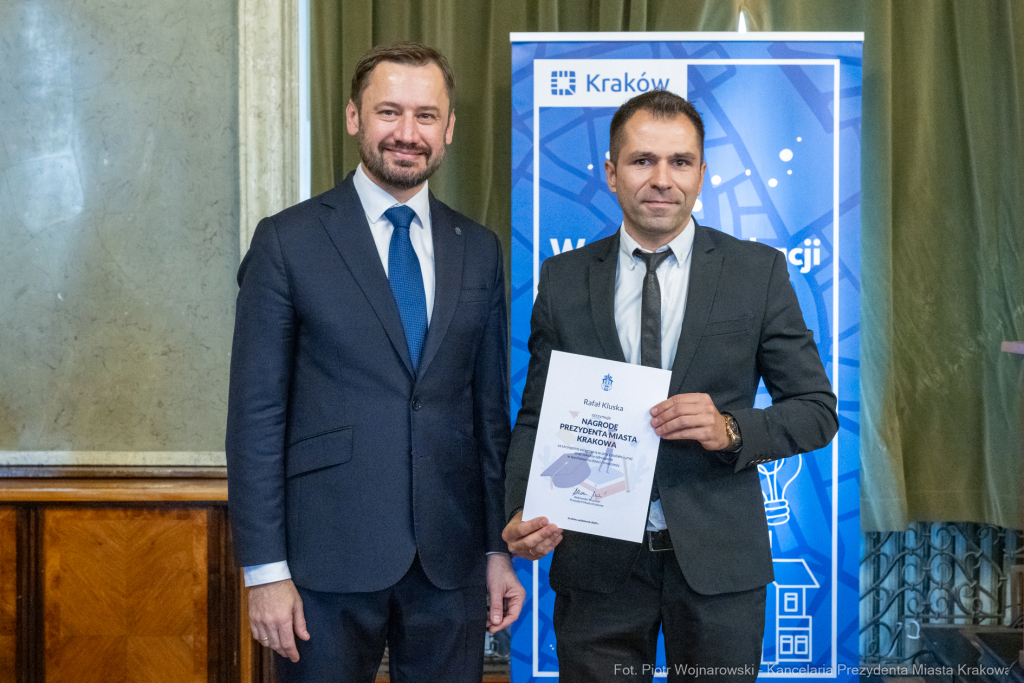 Miszalski, nauczyciele, nagroda Prezydenta, wręczenie, zdjęcia  Autor: P. Wojnarowski