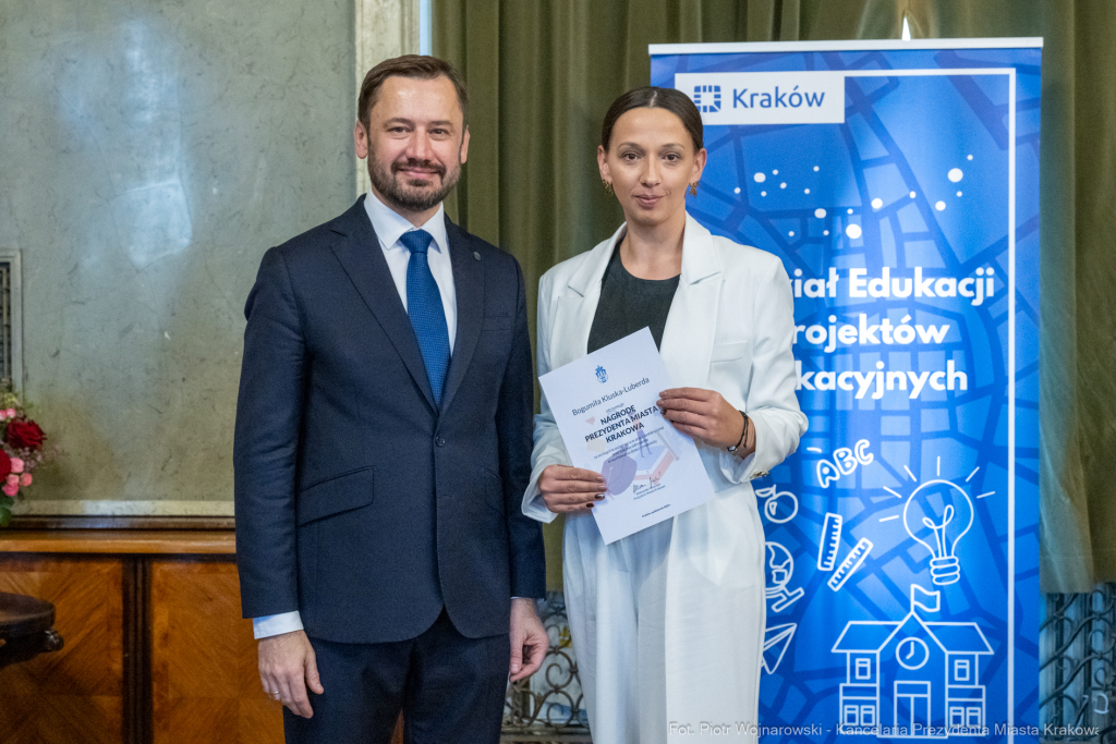 Miszalski, nauczyciele, nagroda Prezydenta, wręczenie, zdjęcia  Autor: P. Wojnarowski