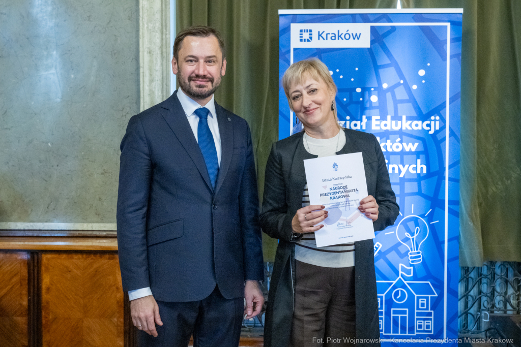 Miszalski, nauczyciele, nagroda Prezydenta, wręczenie, zdjęcia  Autor: P. Wojnarowski