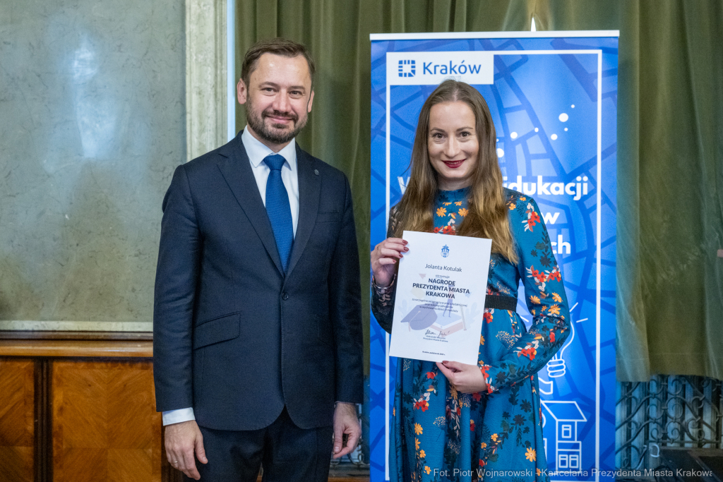 Miszalski, nauczyciele, nagroda Prezydenta, wręczenie, zdjęcia  Autor: P. Wojnarowski