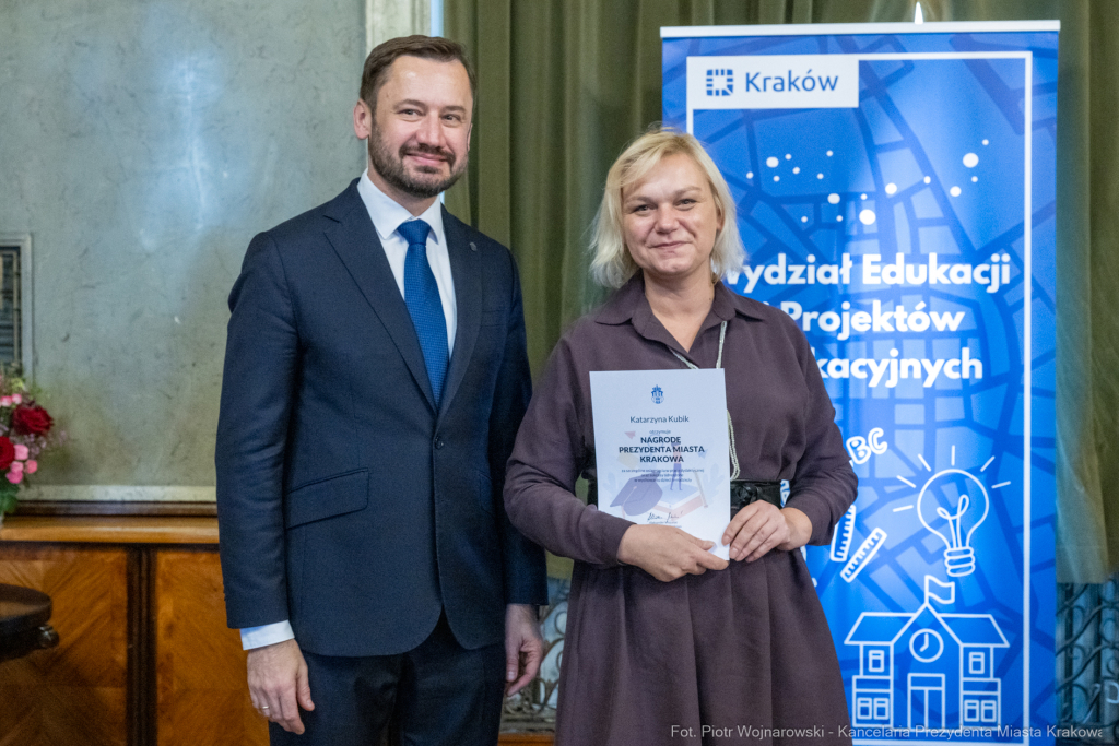 Miszalski, nauczyciele, nagroda Prezydenta, wręczenie, zdjęcia  Autor: P. Wojnarowski