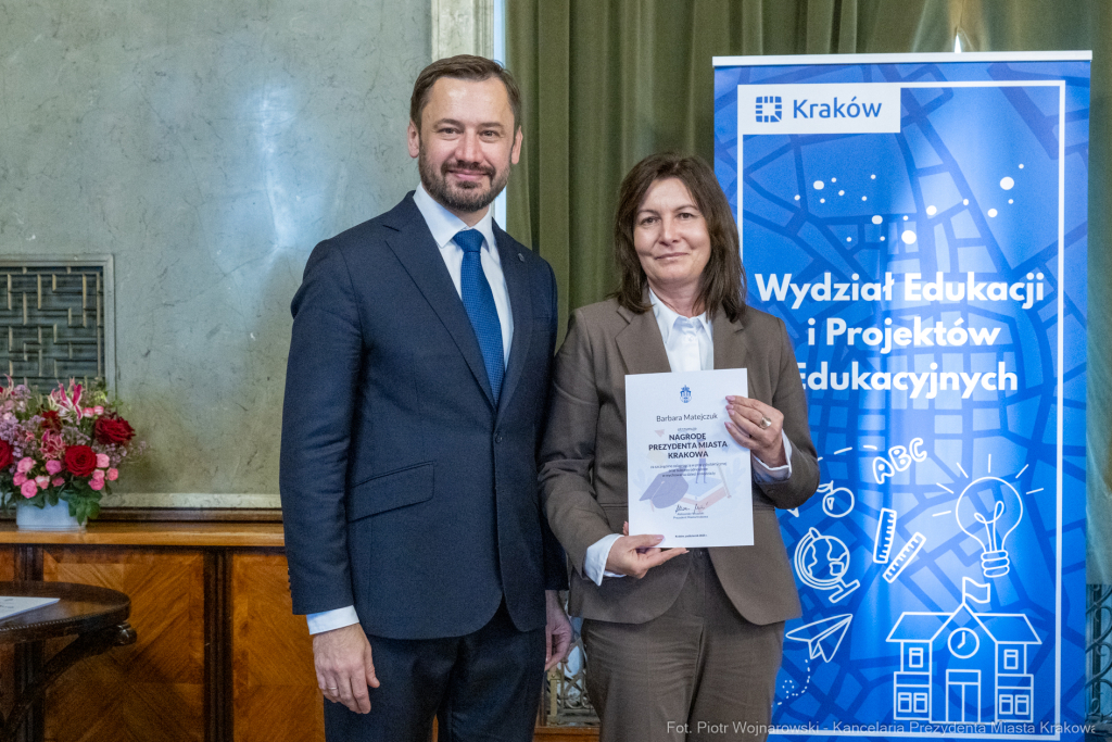 Miszalski, nauczyciele, nagroda Prezydenta, wręczenie, zdjęcia  Autor: P. Wojnarowski