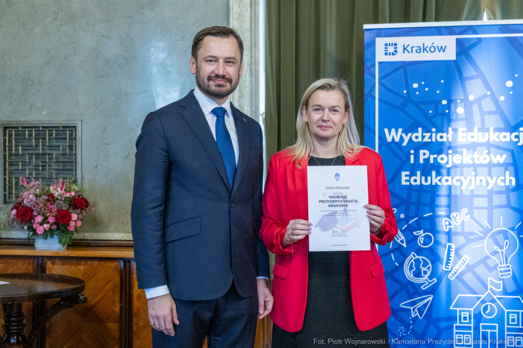 Miszalski, nauczyciele, nagroda Prezydenta, wręczenie, zdjęcia  Autor: P. Wojnarowski