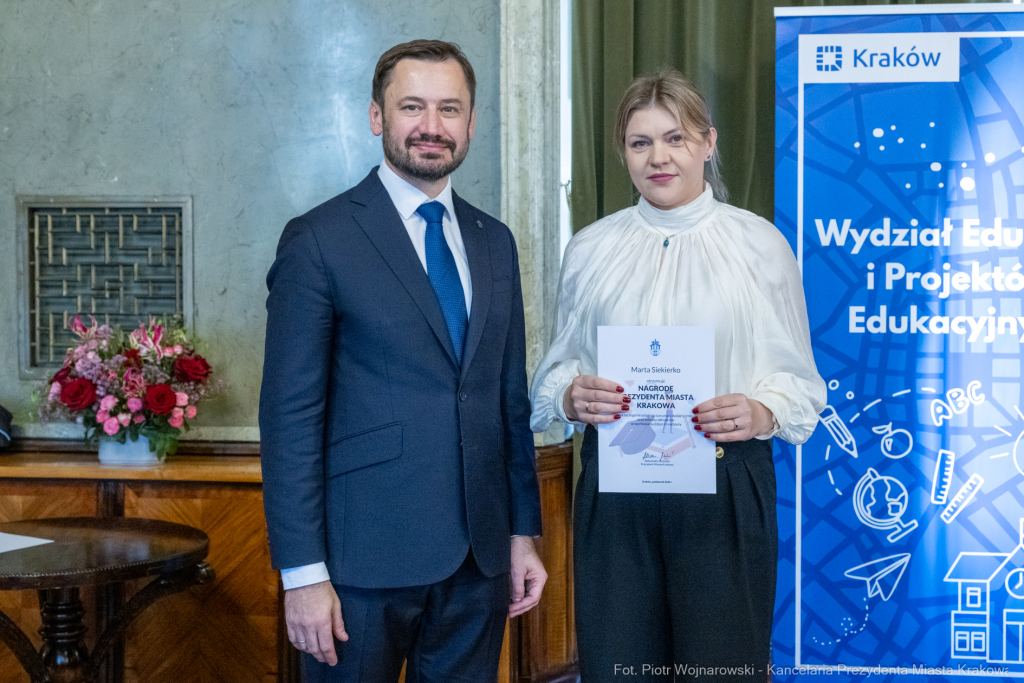 Miszalski, nauczyciele, nagroda Prezydenta, wręczenie, zdjęcia  Autor: P. Wojnarowski