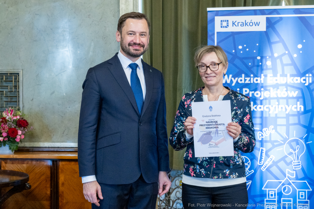 Miszalski, nauczyciele, nagroda Prezydenta, wręczenie, zdjęcia  Autor: P. Wojnarowski