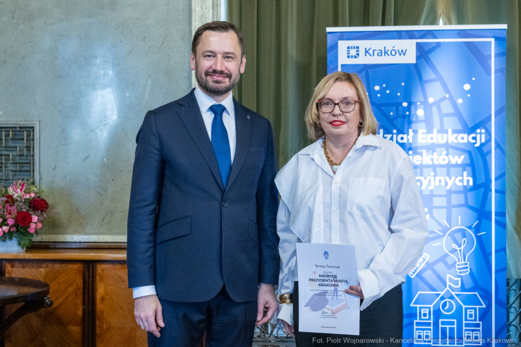 Miszalski, nauczyciele, nagroda Prezydenta, wręczenie, zdjęcia  Autor: P. Wojnarowski