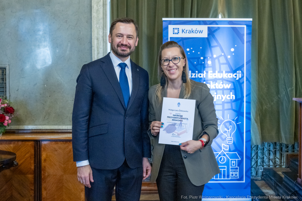 Miszalski, nauczyciele, nagroda Prezydenta, wręczenie, zdjęcia  Autor: P. Wojnarowski