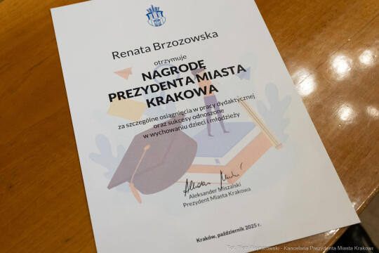 Klaman, nauczyciele, ponadpodstawowe, szkoły, nagroda Prezydenta, wręczenie, zdjęcia