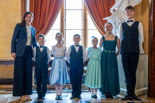 Klaman, nauczyciele, ponadpodstawowe, szkoły, nagroda Prezydenta, wręczenie, zdjęcia