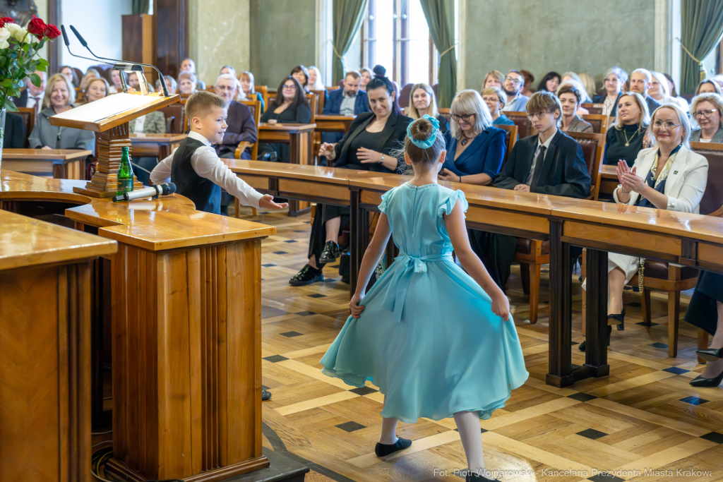 Klaman, nauczyciele, ponadpodstawowe, szkoły, nagroda Prezydenta, wręczenie, zdjęcia  Autor: P. Wojnarowski